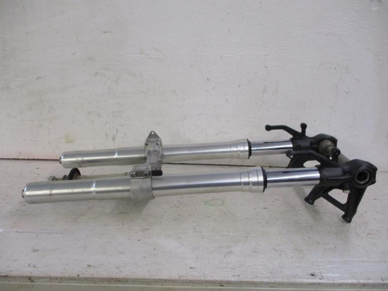07 Kawasaki ZX6R Ninja P Forks Lower Triple Tree Axle Front 44071